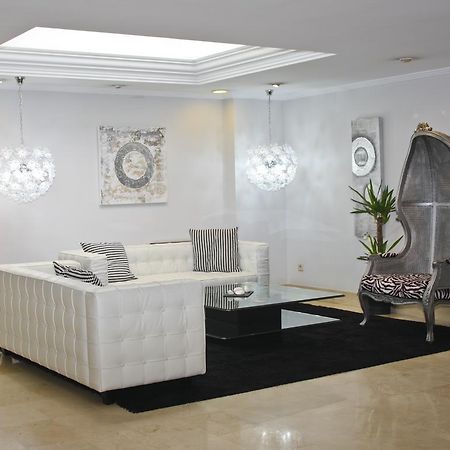 Hotel Abbot Barcelona Ngoại thất bức ảnh