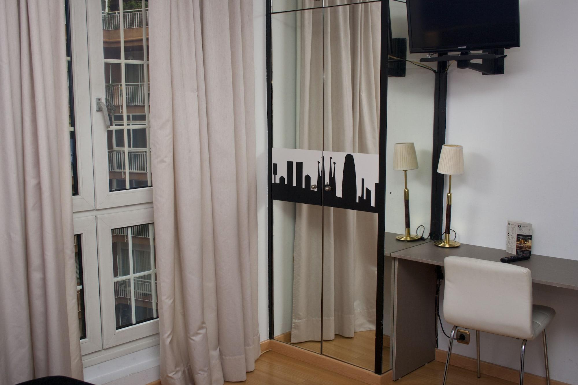 Hotel Abbot Barcelona Ngoại thất bức ảnh
