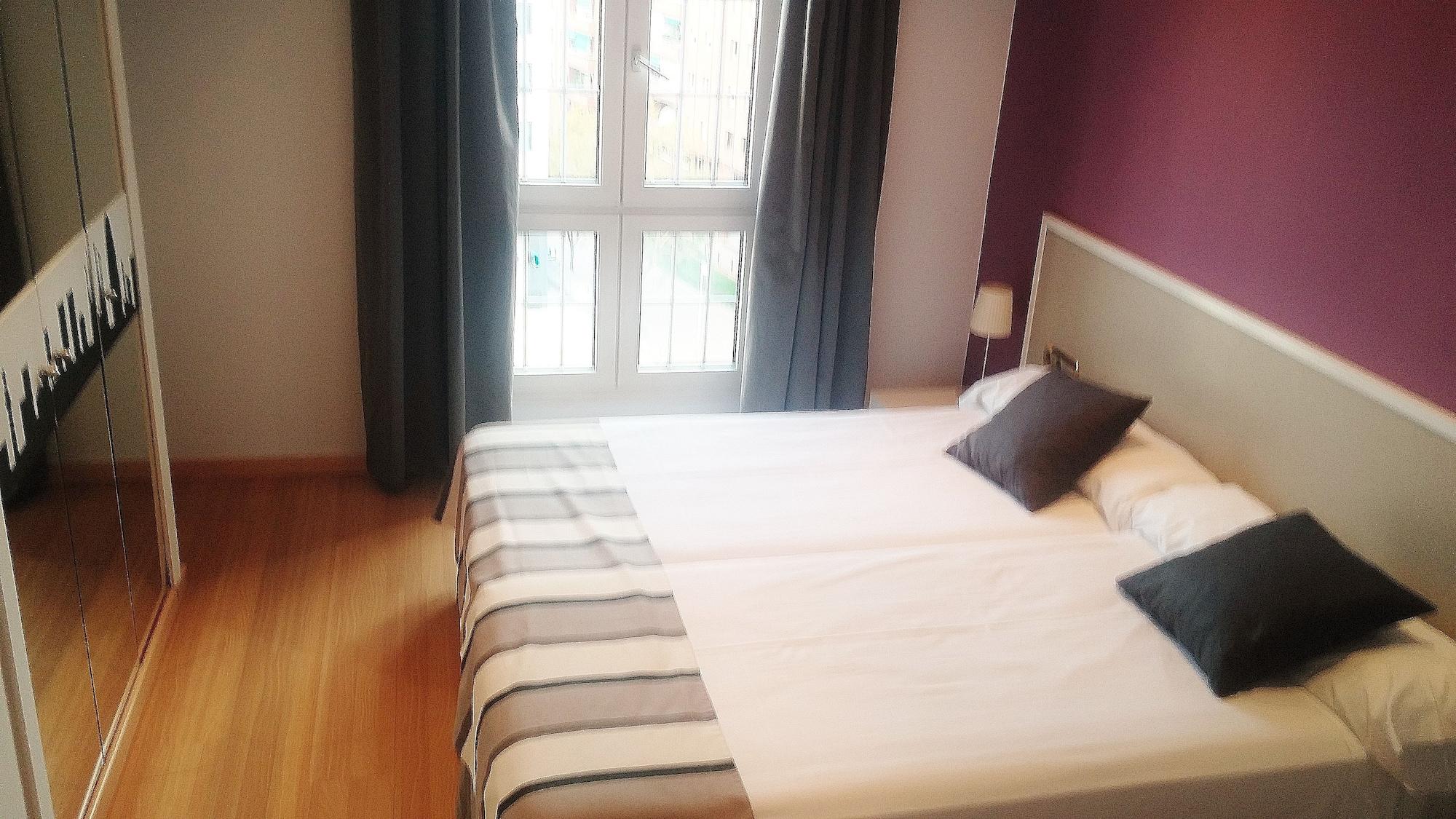 Hotel Abbot Barcelona Ngoại thất bức ảnh