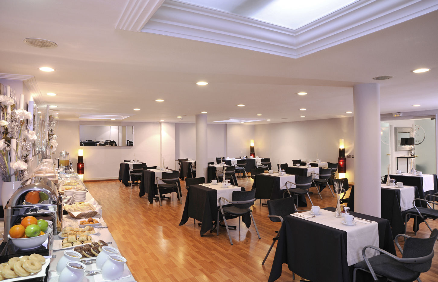 Hotel Abbot Barcelona Ngoại thất bức ảnh