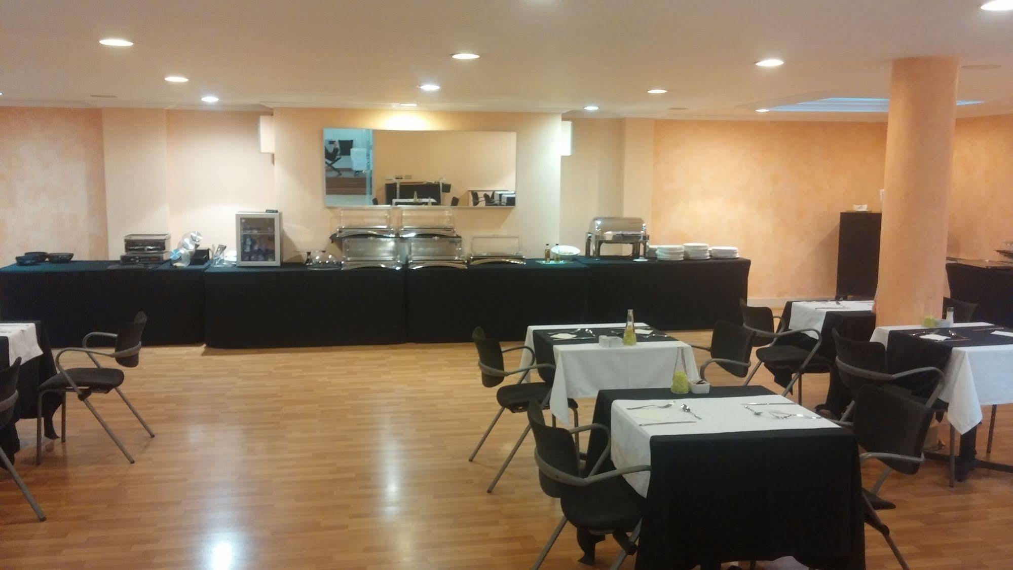 Hotel Abbot Barcelona Ngoại thất bức ảnh
