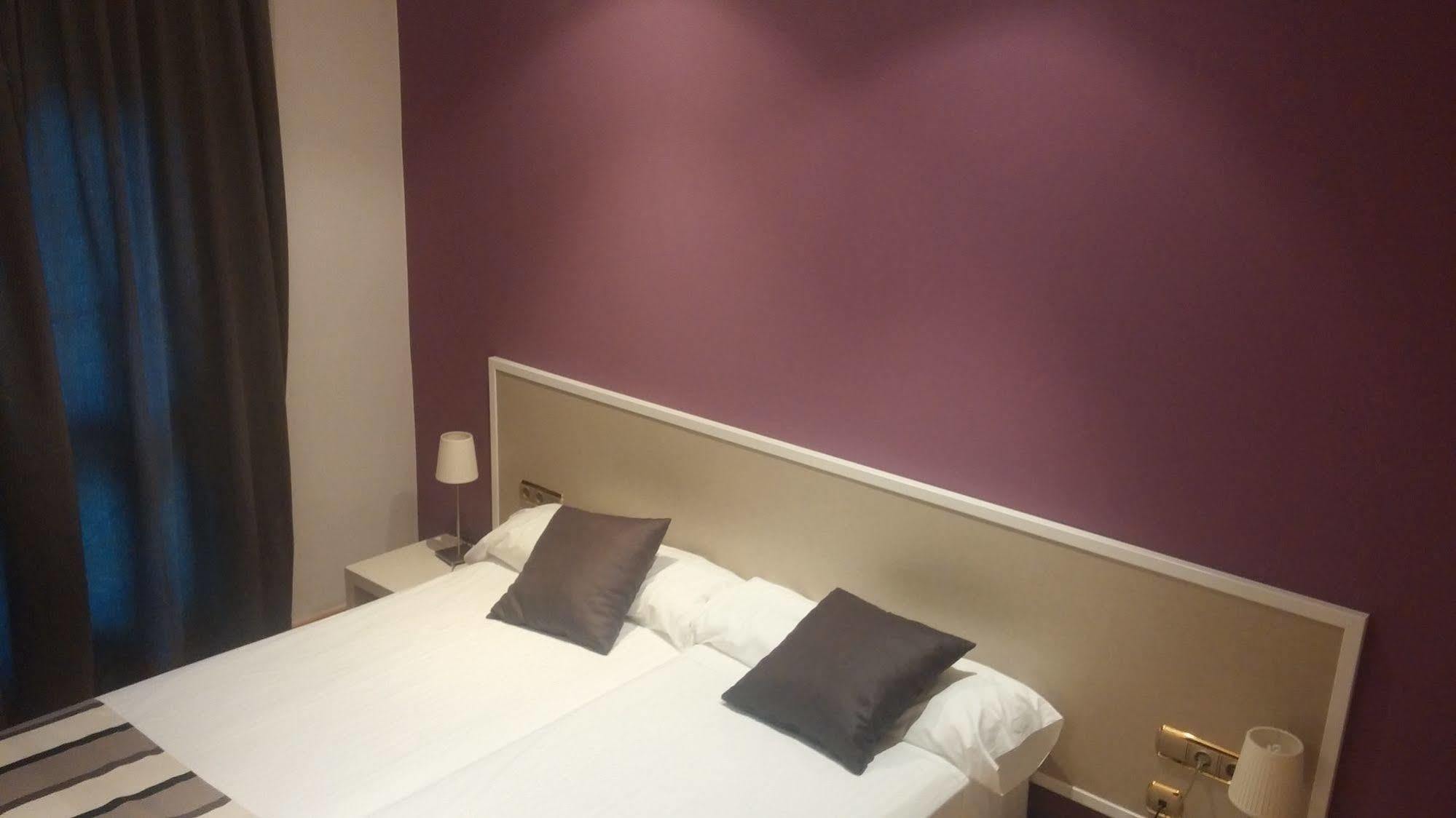 Hotel Abbot Barcelona Ngoại thất bức ảnh