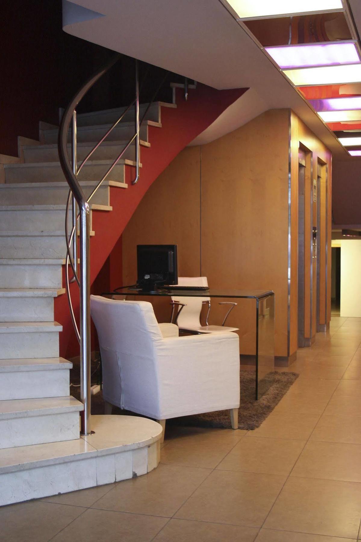 Hotel Abbot Barcelona Ngoại thất bức ảnh